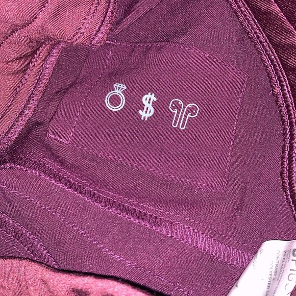 Gently Loved Zamora Style Jogger Scrub Pants Technical Collection by FIGS - Picture 9 of 12